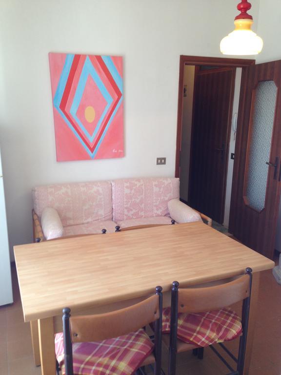 Residence Gallo - Walterigato Apartments Per Solo Famiglie Lido di Jesolo Zimmer foto